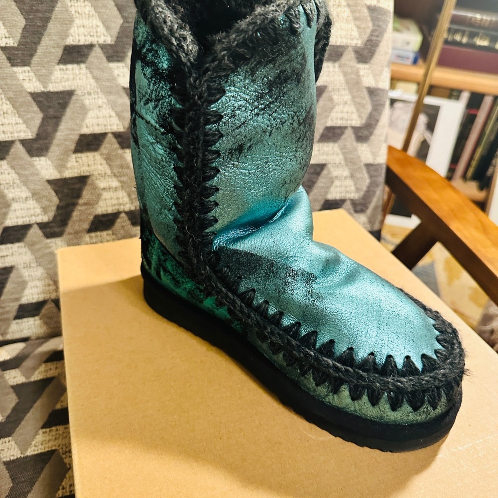 MOU BOOTS